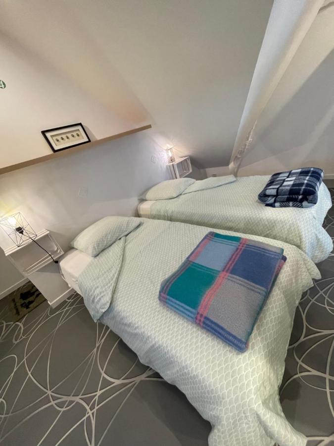 Duplex Beaumont-sur-Sarthe Exterior foto